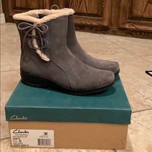 Clarks grey suede boots
